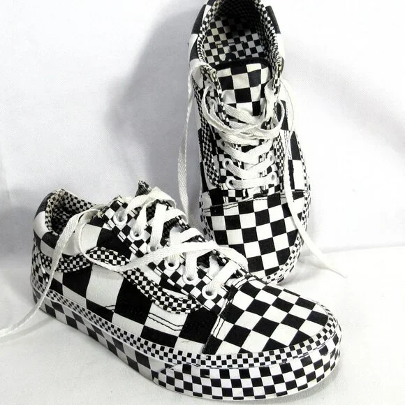VANS OLD SKOOL CHECKER BOARD LACE UP SNEAKERS, WOMEN'S 7 OR MEN'S 5.5 - Picture 3 of 13